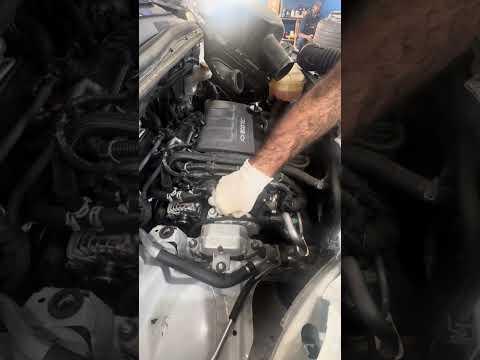 2018 Chevy Trax replace tensioner and belt#automobile #toyotacars #fordfocus #chevy