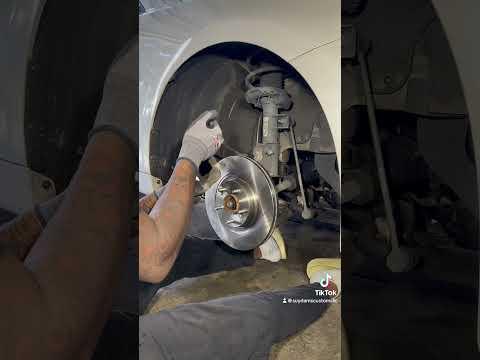 How to Replace Rear Brake Pads & Rotors on a 2016 Kia Cadenza