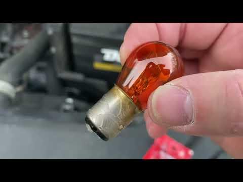 How to Replace the Front Driver Turn Signal Bulb on a 2014 Honda Crosstour