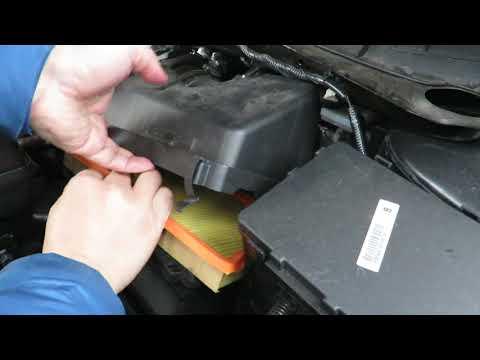 How to Replace the Engine Air Filter on a 2018 Nissan Murano (DIY Guide)