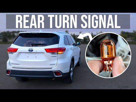 How to Replace Rear Turn Signal Bulbs on a 2015 Toyota Highlander