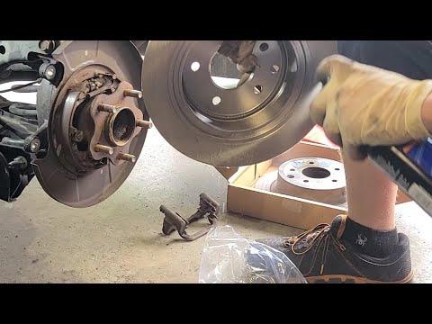 How to Replace Rear Brake Pads and Rotors on a 2002-2025 Nissan Altima (Trim: SL | Engine: Inline 4 2.5L)