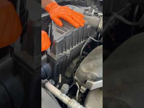 How to Replace the Engine Air Filter on a 2020 Chevrolet Blazer (DIY Guide)