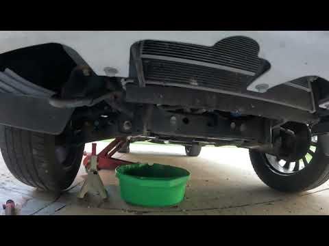 Changing oil on my 2016 Infiniti QX-80.
