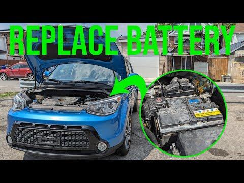 How to [EASILY] Replace the Battery - Kia Soul (2014-2019)