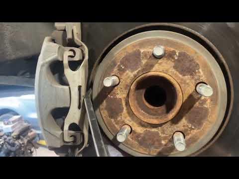 2011 Jeep Grand Cherokee Front Brakes & Rotor Replacement