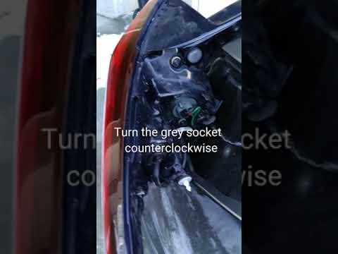 2018 Mazda CX-9 rear tail lamp removal