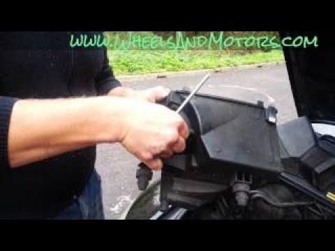 How to Replace the Mass Air Flow (MAF) Sensor on a 2016 Audi A6