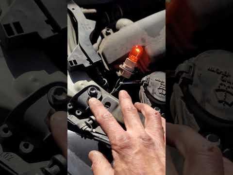 How to Replace Front Turn Signal Bulbs on a 2016 Lexus GS350