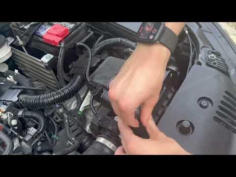 Changing an Engine Air Filter On a 2019 Honda Civic EX | A Step-by-Step Guide