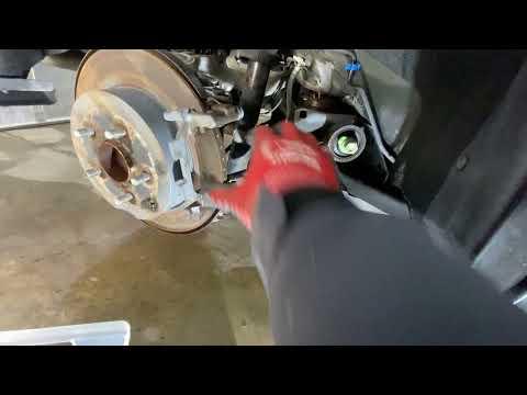 Nissan Murano 2016 - Replace rear brake pads