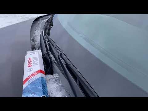 2015 Toyota Highlander Windshield Wiper Replacement
