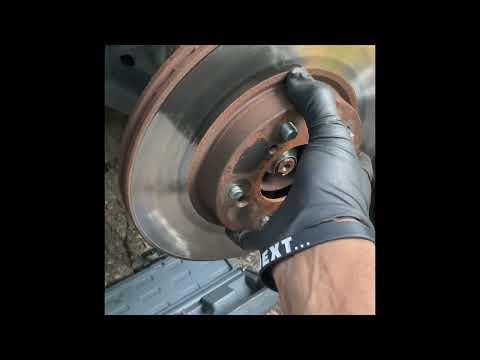 2015 Honda Civic Front Brake Pads and Rotors Replacement