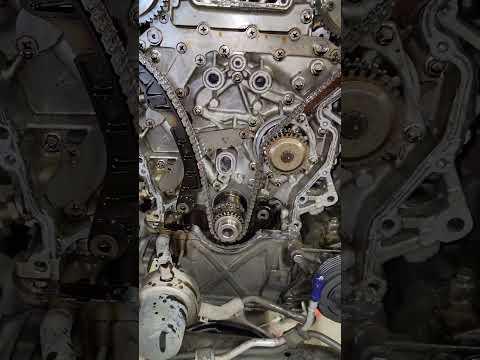 2018 Nissan Pathfinder water pump replacement #mechanic #nissan