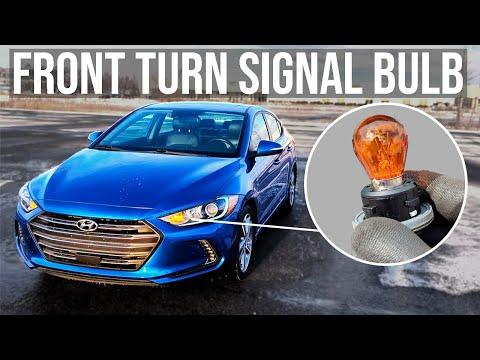 How to Replace Front Turn Signal Bulb - Hyundai Elantra (2017-2018)