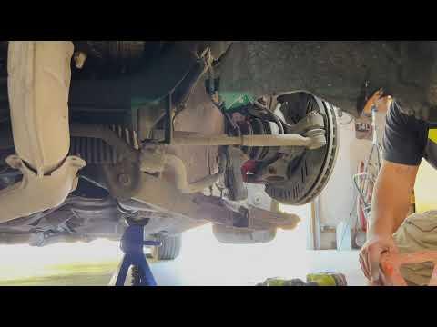 SUBARU FORESTER EASY BALLJOINT REPLACEMENT!