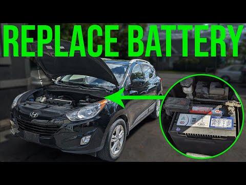 How to [EASILY] Replace the Battery - Hyundai Tucson (2010-2015)