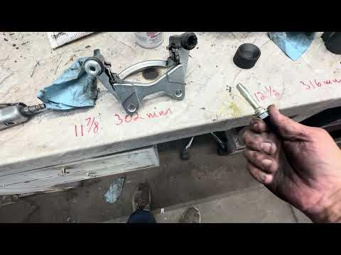 2015 Jeep Wrangler Unlimited Rear Brake Pads and Rotors  and Calipers