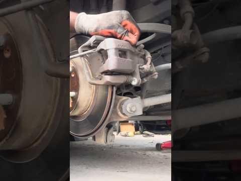 How to Replace Rear Brake Pads on a 2017 Honda Accord