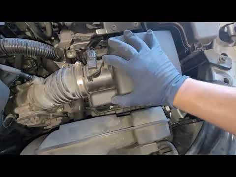 2018 Mazda 3 engine air filter replacement