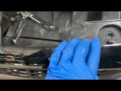 2017 GMC Sierra front turn signal bulb replacement HACK! (Makes the process so much easier!)