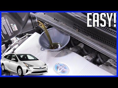 How to Change Engine Oil and Oil Filter on a 2016 Toyota Prius