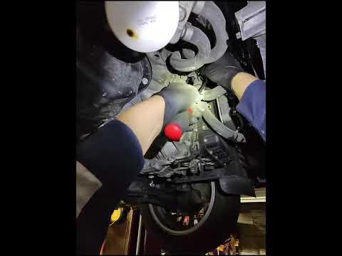 2020 Hyundai Tucson | Thermostat Housing &amp; Transmission Cooler Pipe Replacement