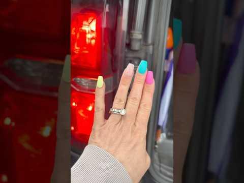 How to Replace Rear Turn Signal Bulbs on a 2018 Chevrolet Suburban (Tail Lamp Removal)