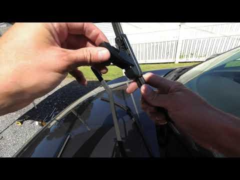 How to Replace Front Windshield Wipers on a 2016-2021 Honda Civic