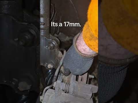 How to change Hyundai tucson front brake pads and discs