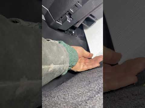 How to Replace the Cabin Air Filter on a 2016 Nissan Murano (Step-by-Step)