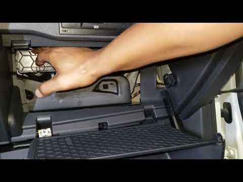 How to Replace the Cabin Air Filter on a 2019 Volkswagen Jetta