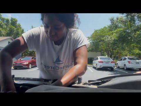 How to change a battery on a 2007 Jeep Wrangler