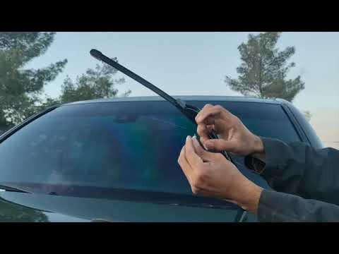 How to replace wiper blades for a 2021 Toyota Tacoma
