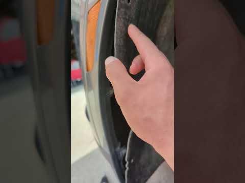 How to Replace the Front Turn Signal Bulb on a 2018 Cadillac XT5 (Bulb vs LED)