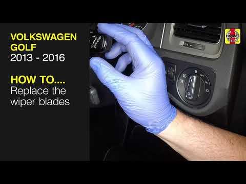 Volkswagen Golf (2013 - 2016) - Replace the wiper blades