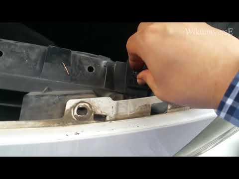 How to Replace Front Turn Signal Bulbs on a 2016 Kia Rio (Step-by-Step Guide)