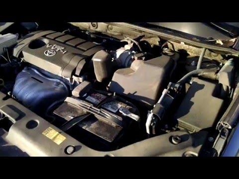 How to Replace Both Headlight Bulbs on a 2007 Toyota RAV4 (Low Beam)