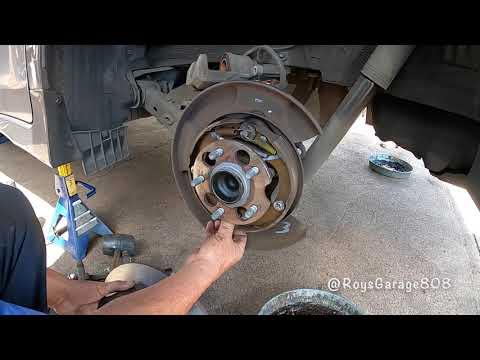 How to Replace Rear Brake Pads and Rotors on a 2011-2020 Toyota Sienna (Engine: V6 3.5L)