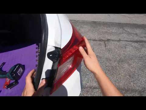 HOW TO REPLACE TURN TAIL LIGHT BULB ON 18-23 HONDA ACCORD 2018 2019 2020 2021 2023 2017 REMOVE 2024