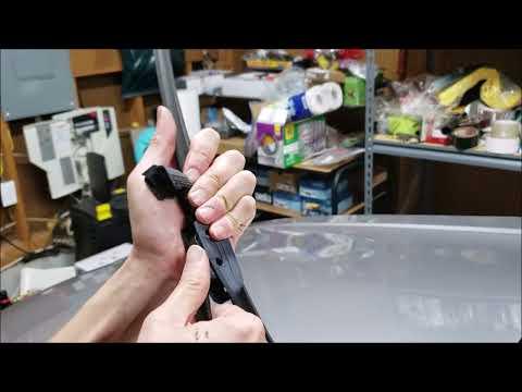 Replacing the wiper blades on the 2010 Honda Accord