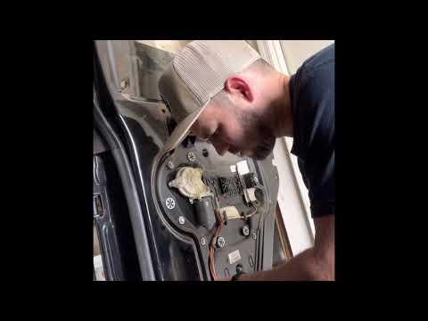 2007 - 2011 Jeep JK rear door window regulator replacement