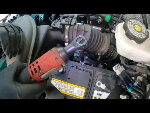 How to Replace the 12V Battery on a 2021 Chevrolet Trailblazer