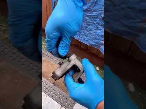 2016 Kia Soul - replace rear break pads & rotors