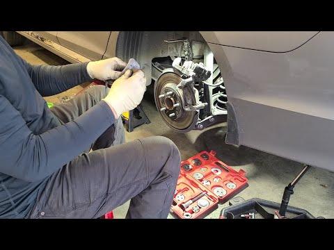 How to Replace Rear Brake Pads and Rotors on a 2015-2019 Hyundai Sonata (Trim: SE | Engine: Inline 4 2.4L)