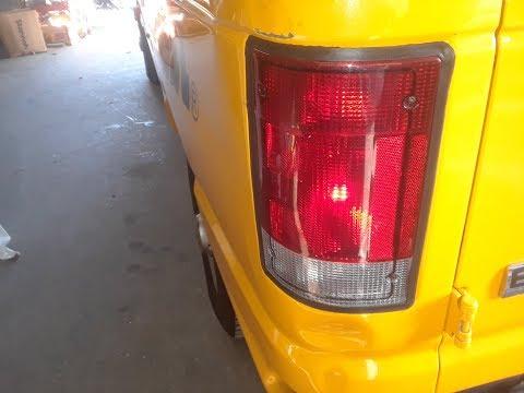 How to Replace Both Taillight Bulbs on a 2004 Ford E-150 (Rear Lamp Bulb Guide)
