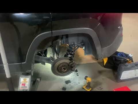 2018 Jeep Cherokee Rear Pads & Rotors