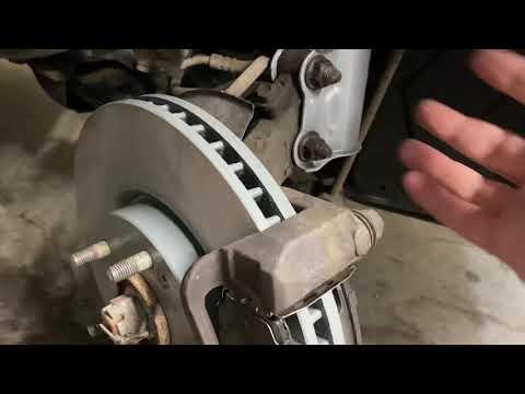2010 Hyundai Tucson front strut replacement