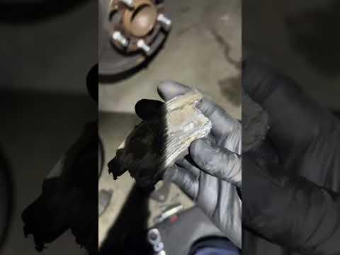 Replacing rear caliper pads and rotors on 2015 Honda accord