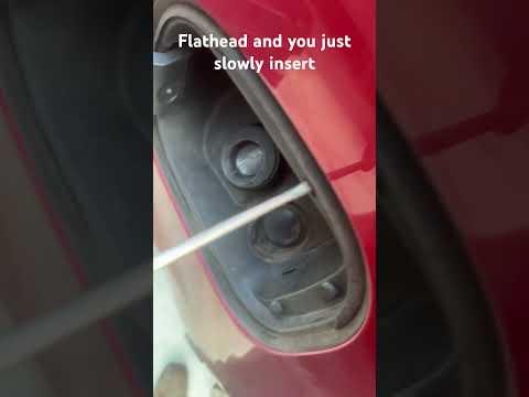 How to Replace the Fuel Cap on a 2018 Chevrolet Silverado 1500